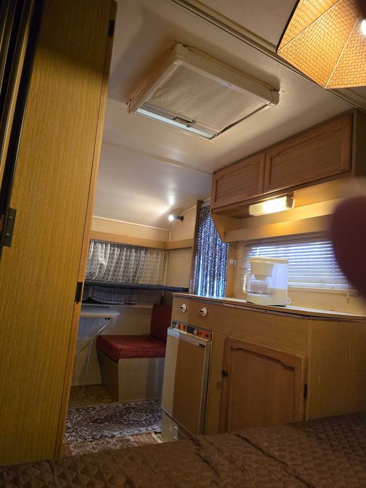 oportunidade caravana em exelente estado com toldo sem nada a fazer