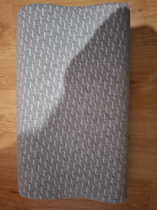 Подушка WELLPUR KVINA серая 30x50x10/7см