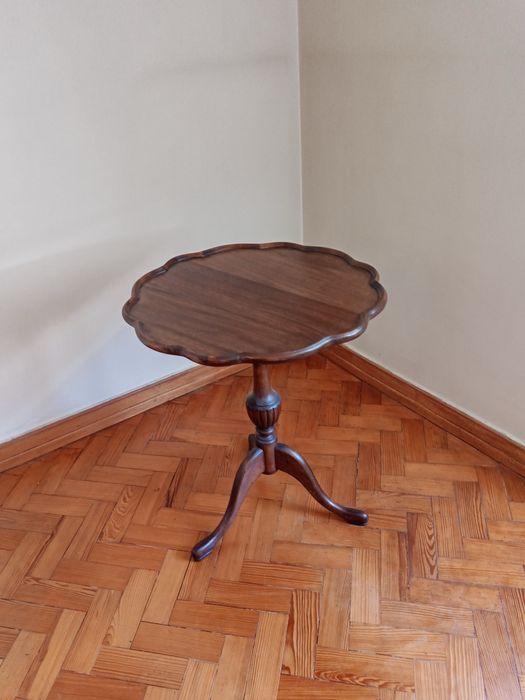 Mesa de apoio pé de galo inglesa