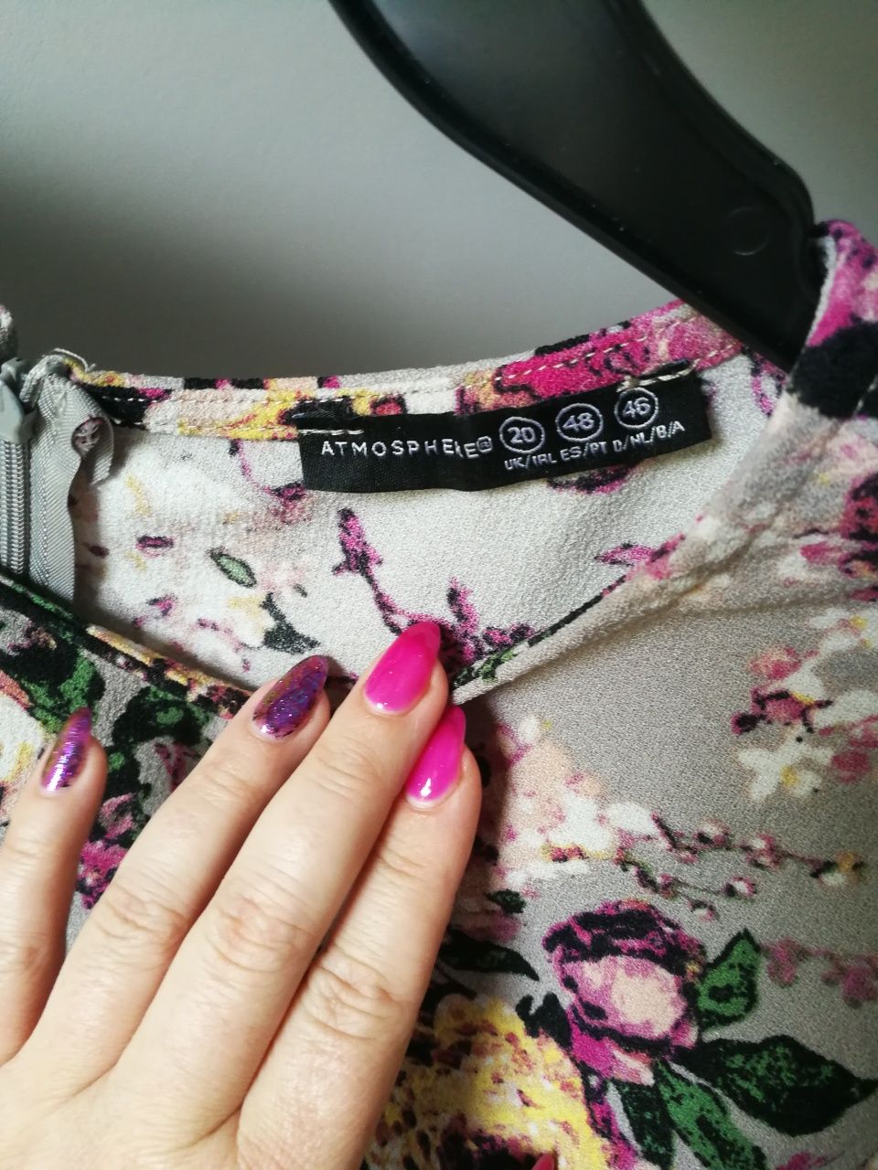 Wyszczuplająca Letnia Sukienka Plus Size z motywem kwiatów
Sukienka za