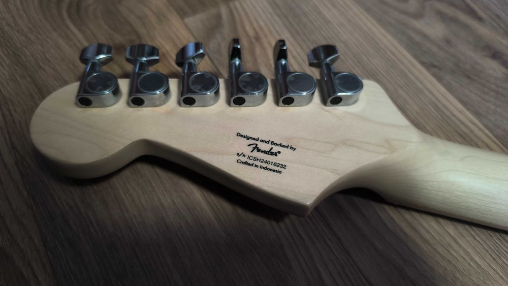 Fender Squier Sonic Stratocaster HT MN Arctic White + M-Audio M-Track