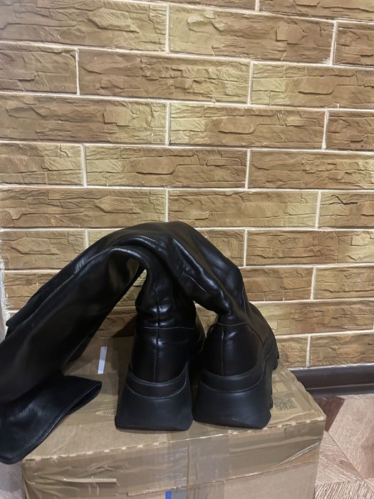 Чоботи шкіряні високі. Сапоги кожаные.