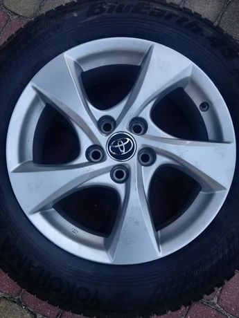 Komplet felg z oponami do Toyota CHR Corolla Auris 17' jak nowe