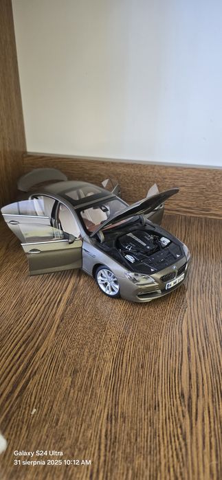 Bmw 650i F06 Grand Coupe 1:18 firmy Paragon Full Open