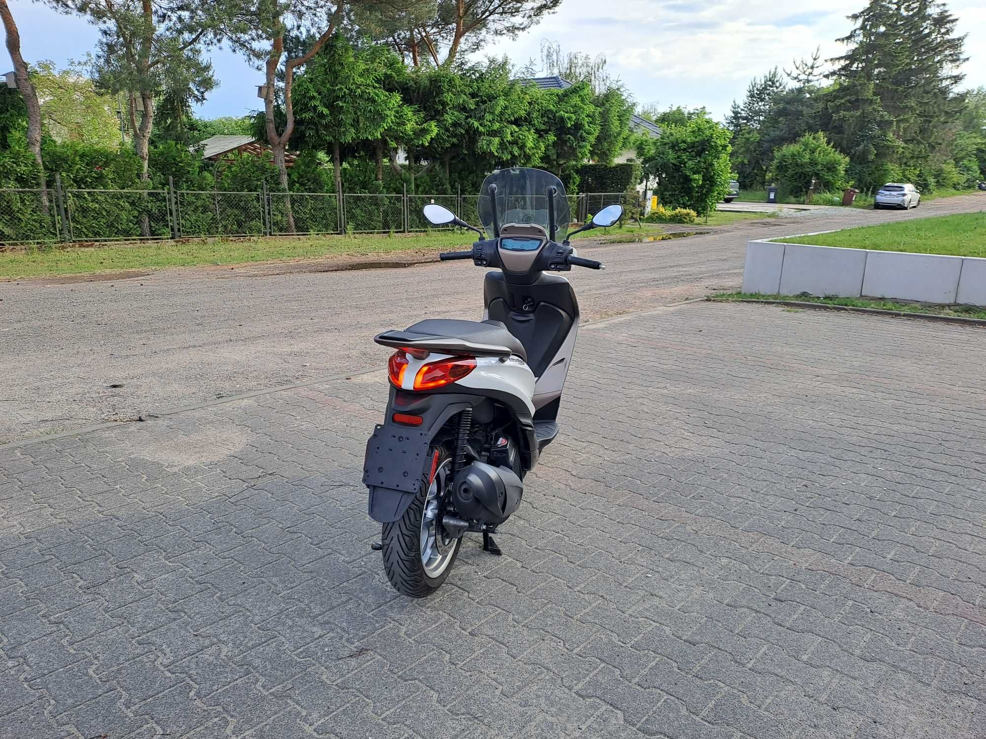 Piaggio Medley 125