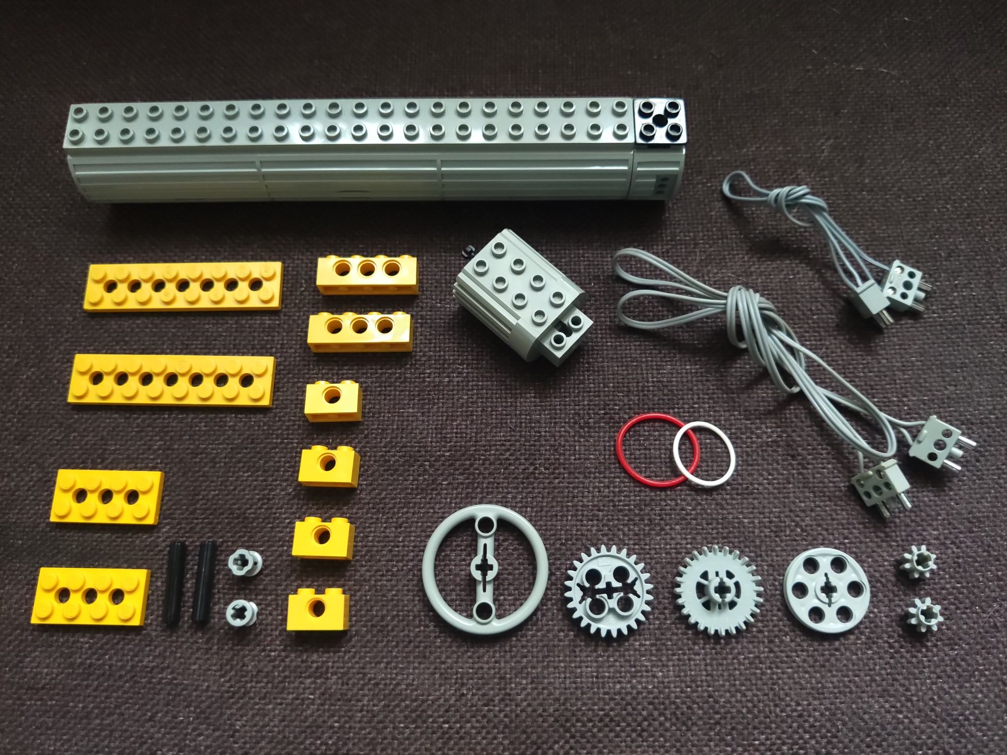 Lego Technic 8700 silnik, motor, retro zestaw z 1982 roku, sprawny