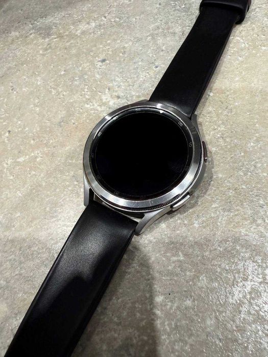 Часы Samsung Galaxy Watch 4 Classic 46mm SM-R890