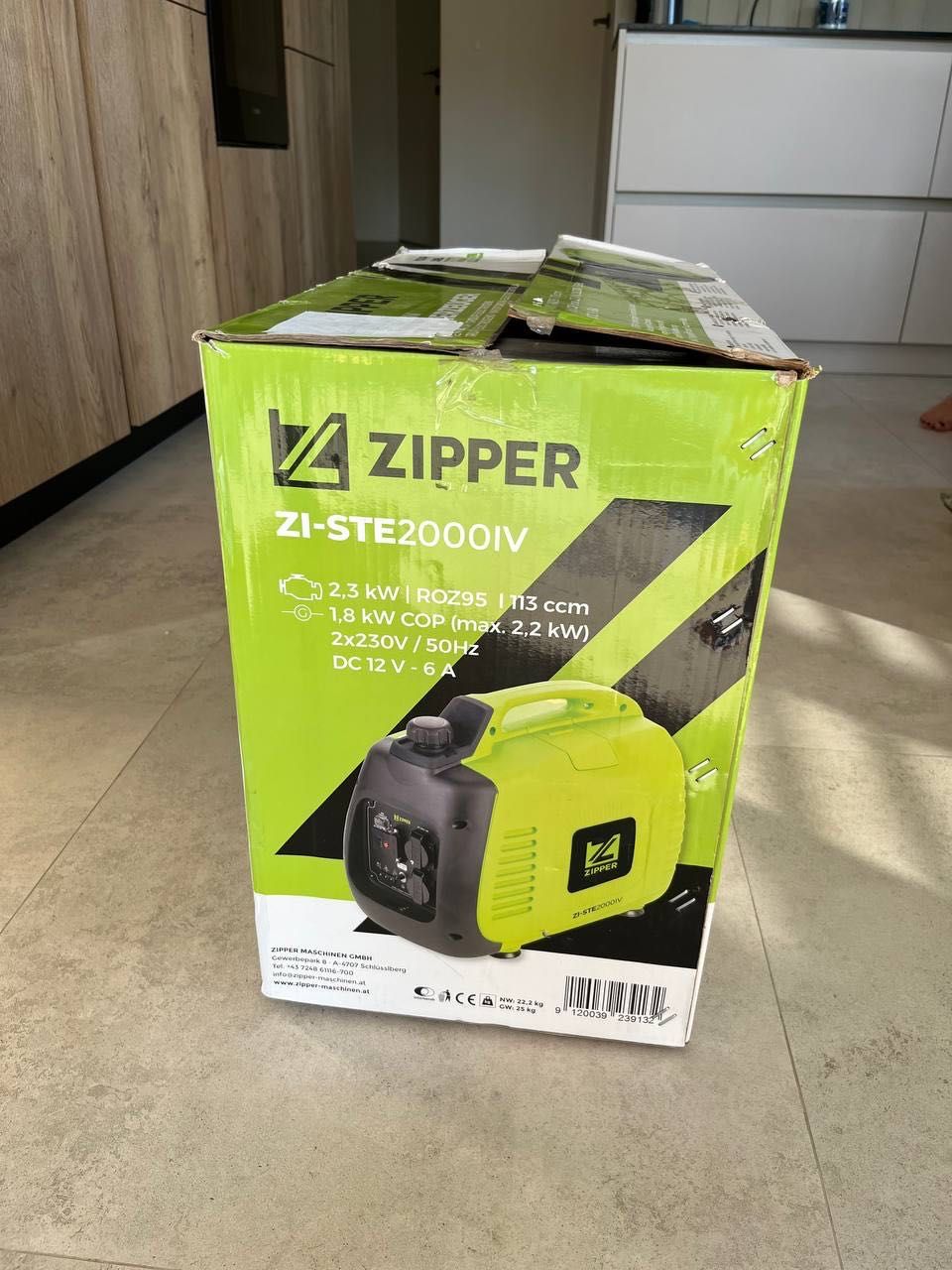 Інверторний бензиновий генератор Zipper ZI-STE2000IV