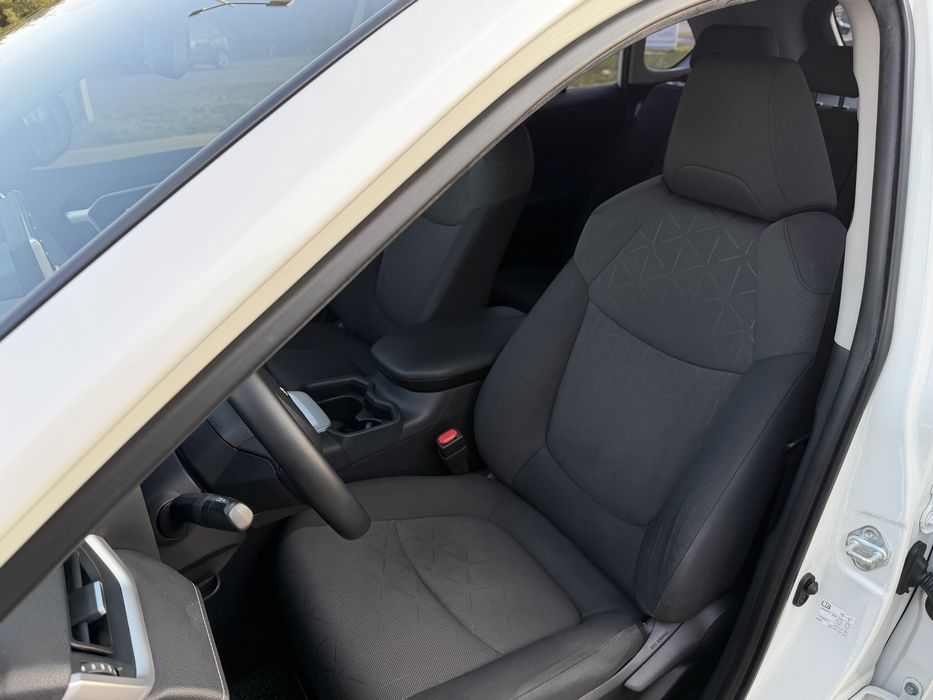 Toyota RAV4 Hybrid 2020 Official