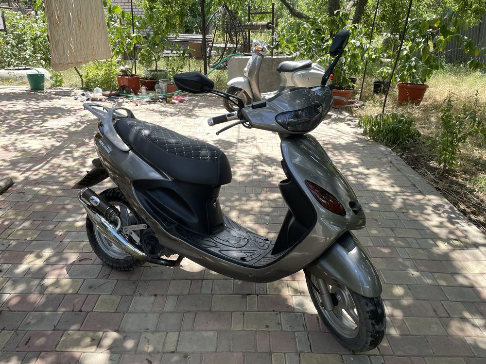 Yamaha Grand Axis 100