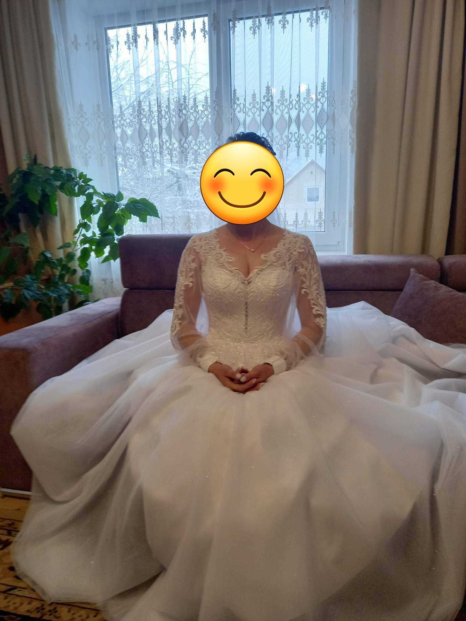 Весільна сукня ідеальна