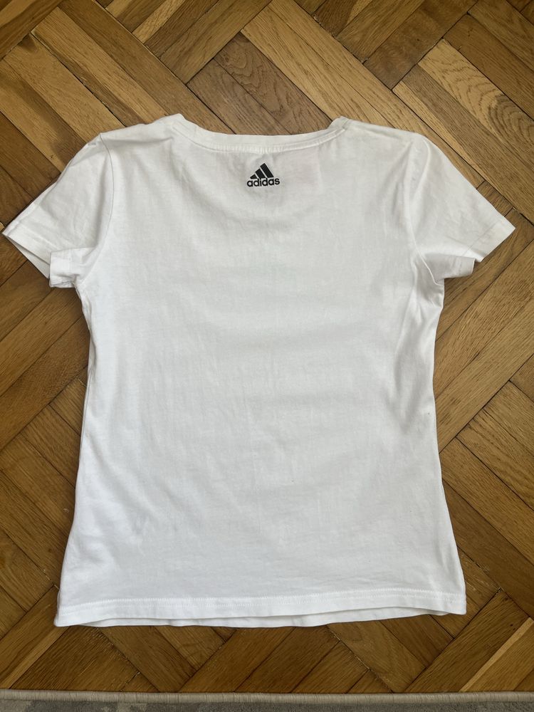 Продам футболку Adidas(оригінал).11-12 років(152 см ріст)