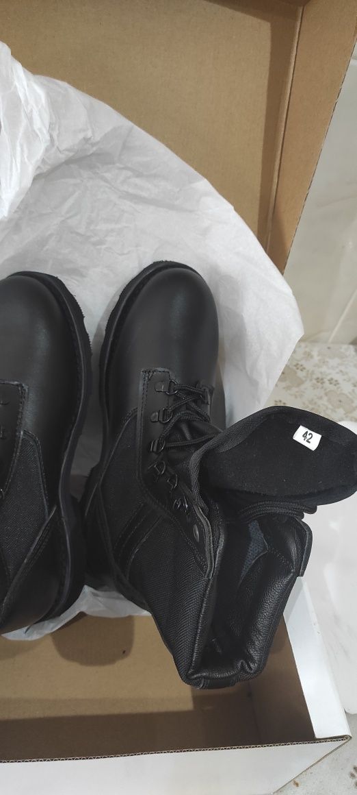 Botas para uso Militar 42