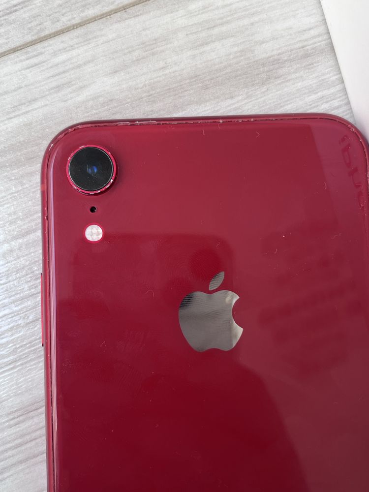 Iphone XR 64 GB 81% bateria