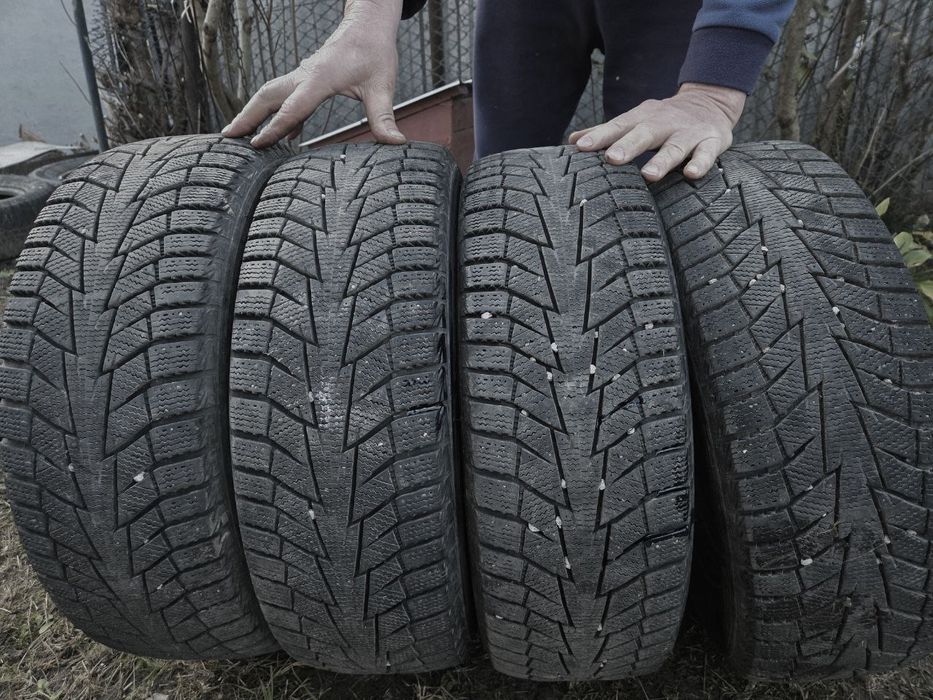 Шини зимові з дисками Hankook 185/60/14