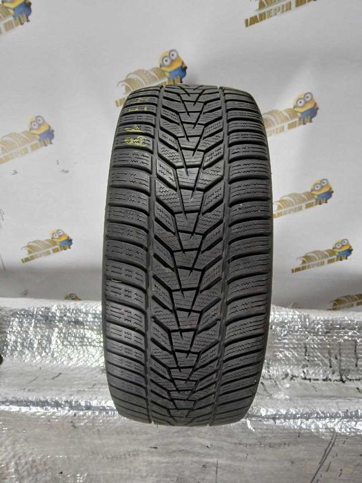 Шини Hankook 235/45R18. 1шт. Зима Розпаровка 2020р.(636)