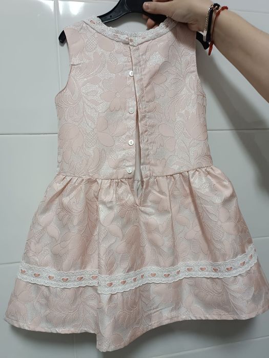 Vestido menina  esta novo