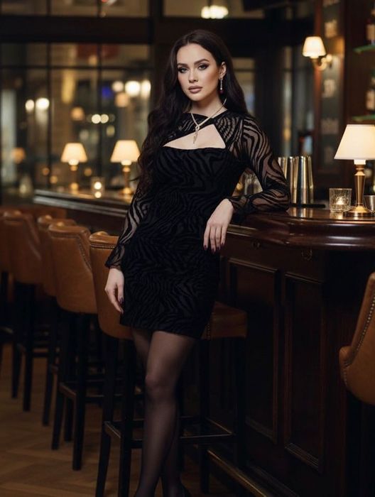 Ваша наступна улюблена міні сукня  Quiz (UK 14) 42р