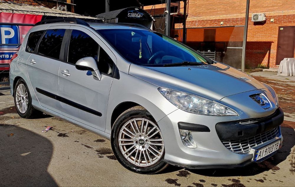 Продам Peugeot 308 SW.