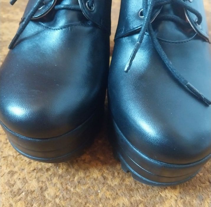 Шкіряні ботильйони осінні ботиночки черевики 38 розмір 24 см ідеальний
