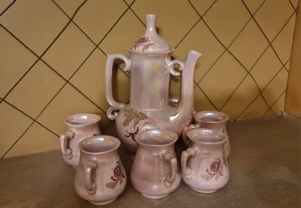 Продам сервіз з глянцевої перламутрової кераміки