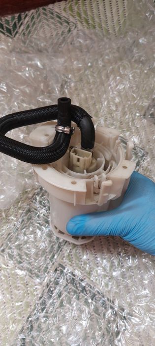 Палевний насос опель вектра с 2.2 бензин opel Vectra C Z22SE