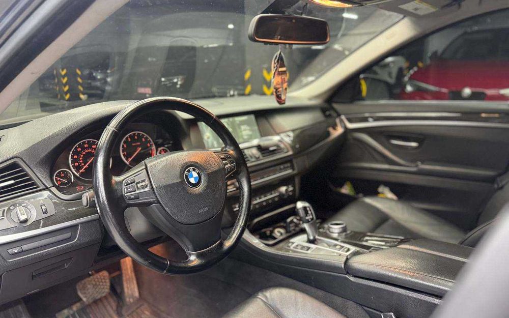 BMW 535 2012 року