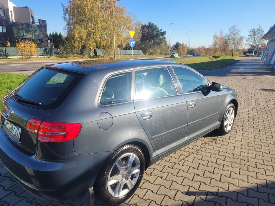 Audi A3 8P Sportback 5D 2012 1.6 MPI 102 km Manualna Xenon LED