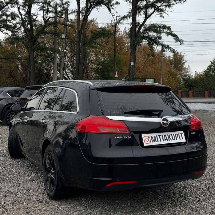 Opel Insignia 2009 2.0 Дизель Автомат