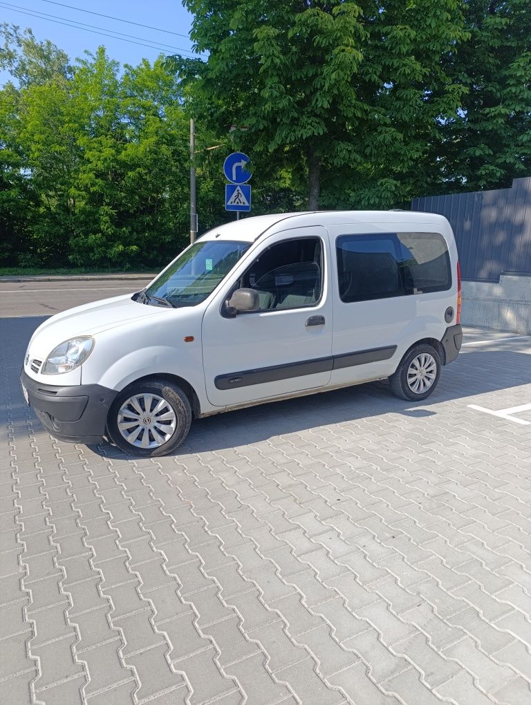 Продам Нісан кубістар