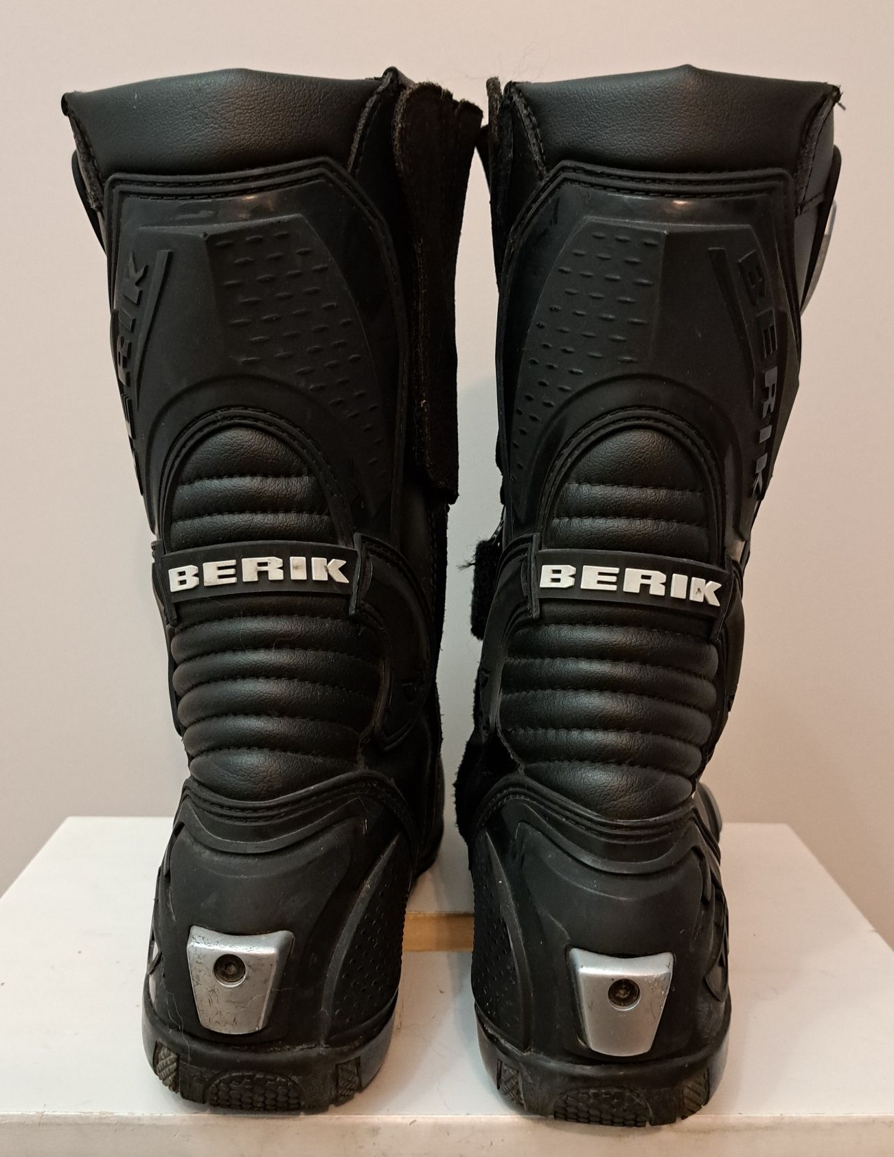 Berik 43 buty motocyklowe sportowe