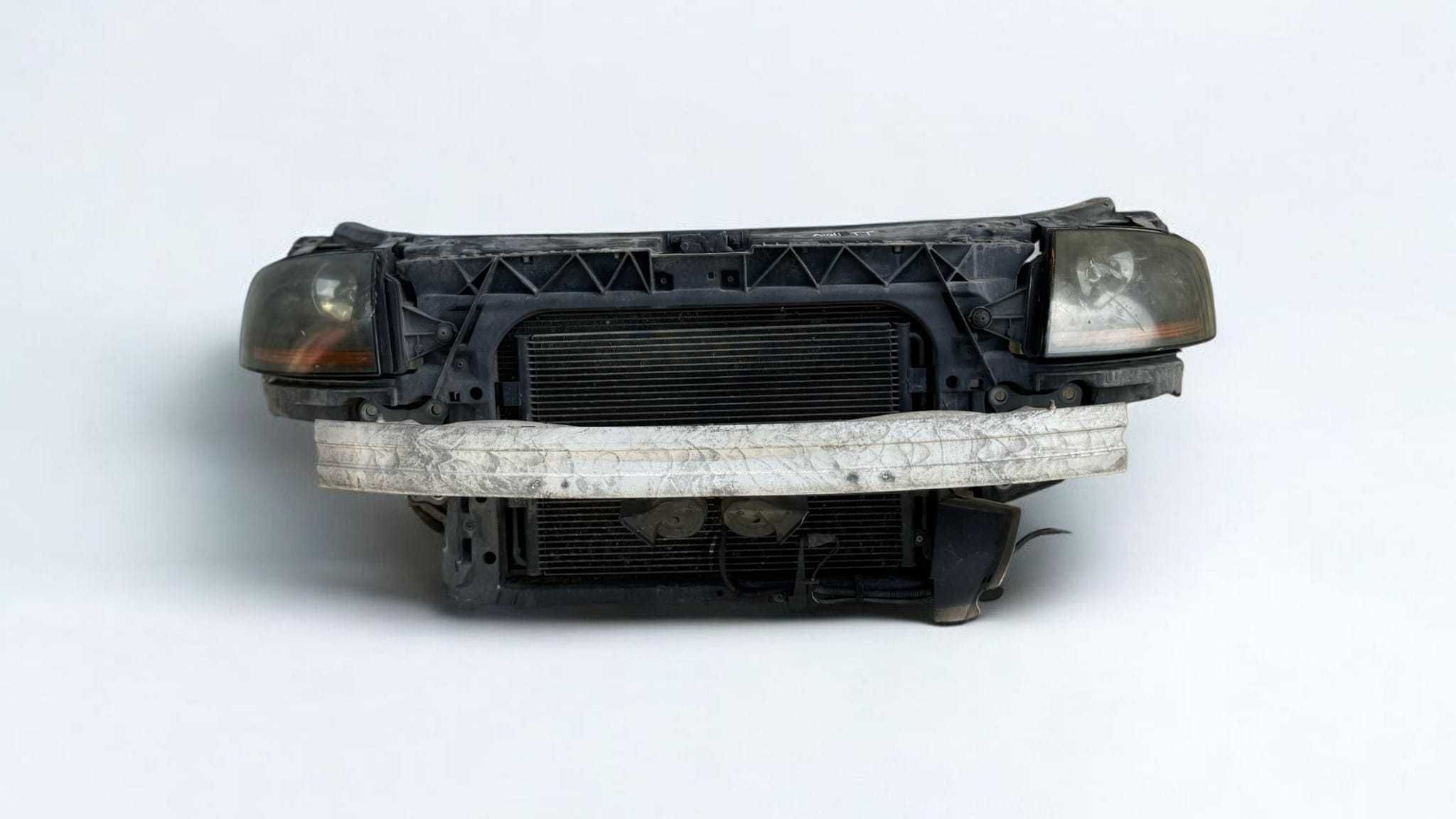 Frente completa audi TT com farois xenon
