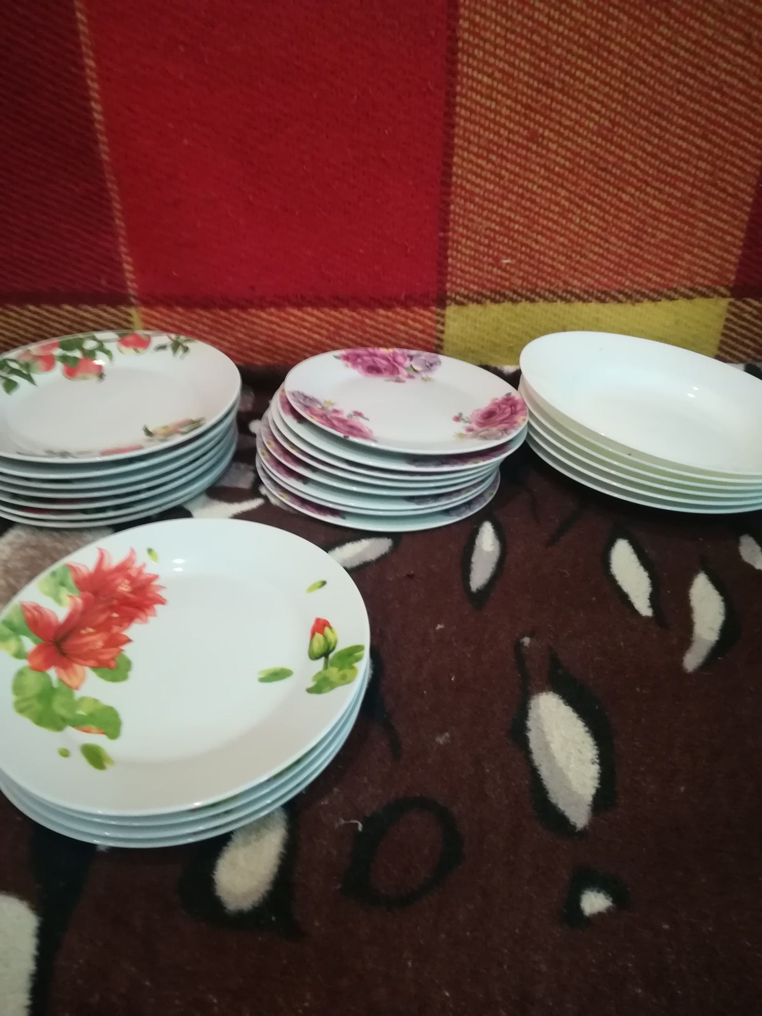 Продам изделия из фарфора и фаянса