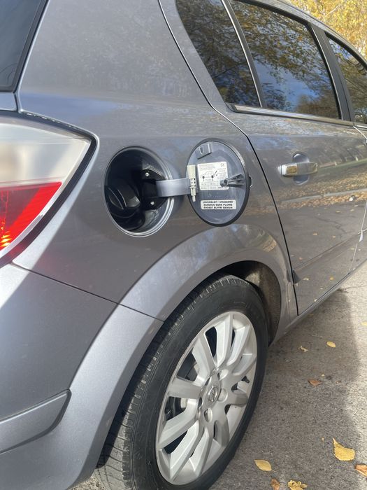 Opel Astra h 1.8 автомат
