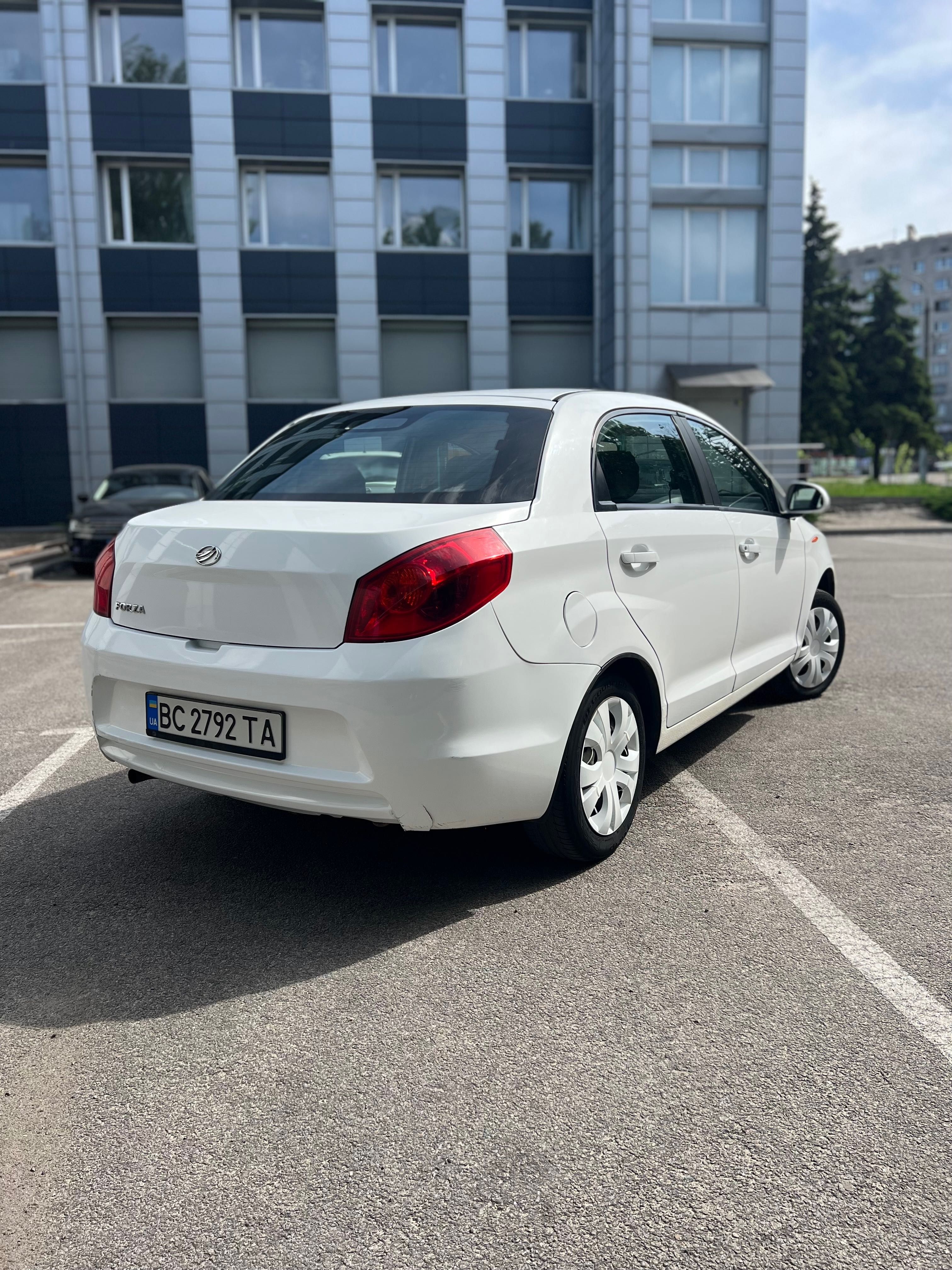ZAZ     Forza 1.5      2011