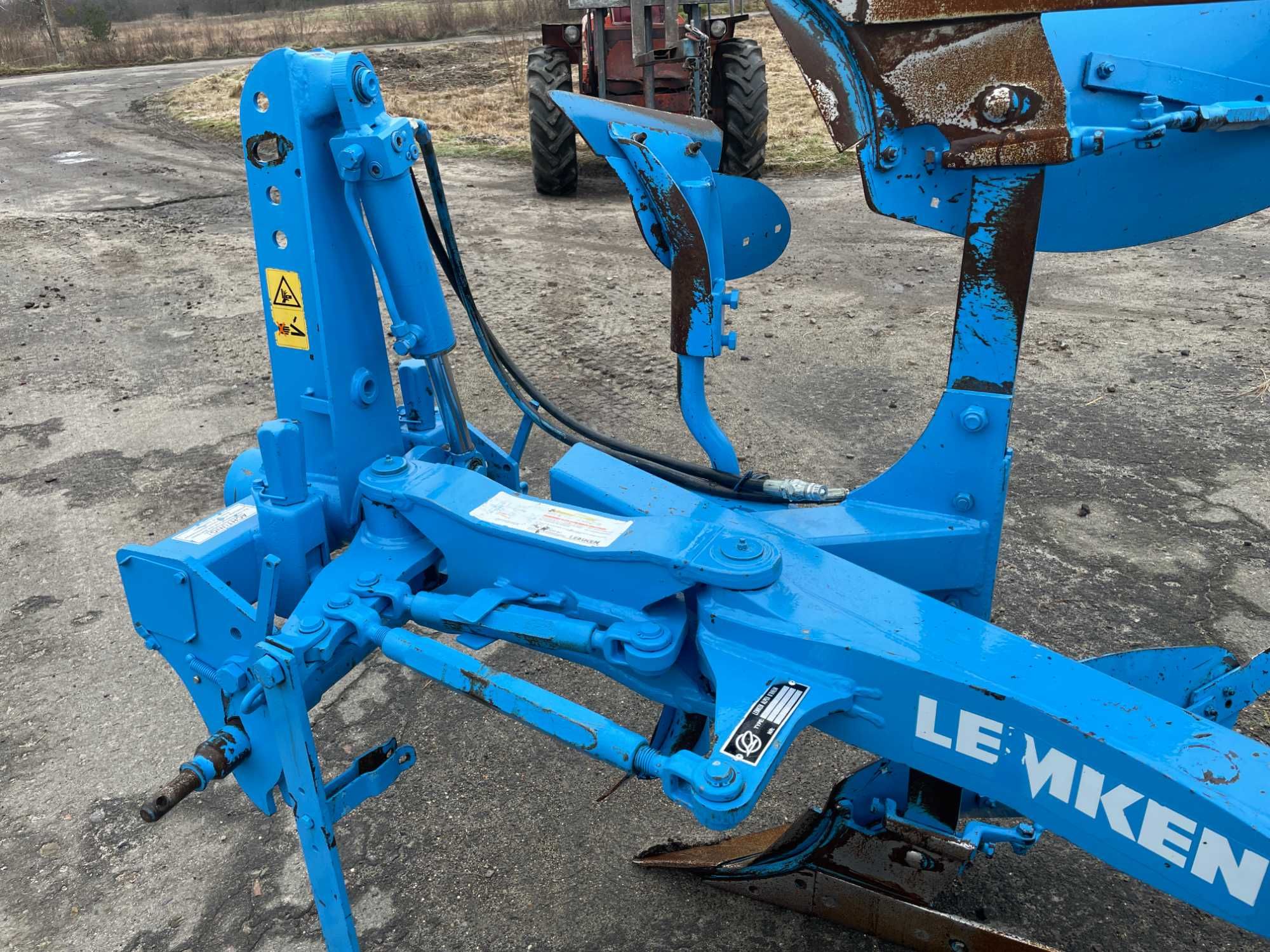 Плуг оборотний 3-корпусний Lemken opal 110 090 90