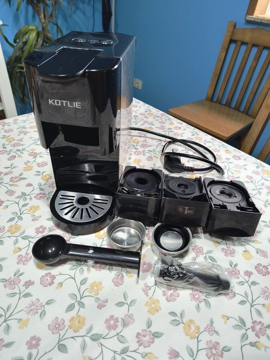 Máquina de café 4 em 1