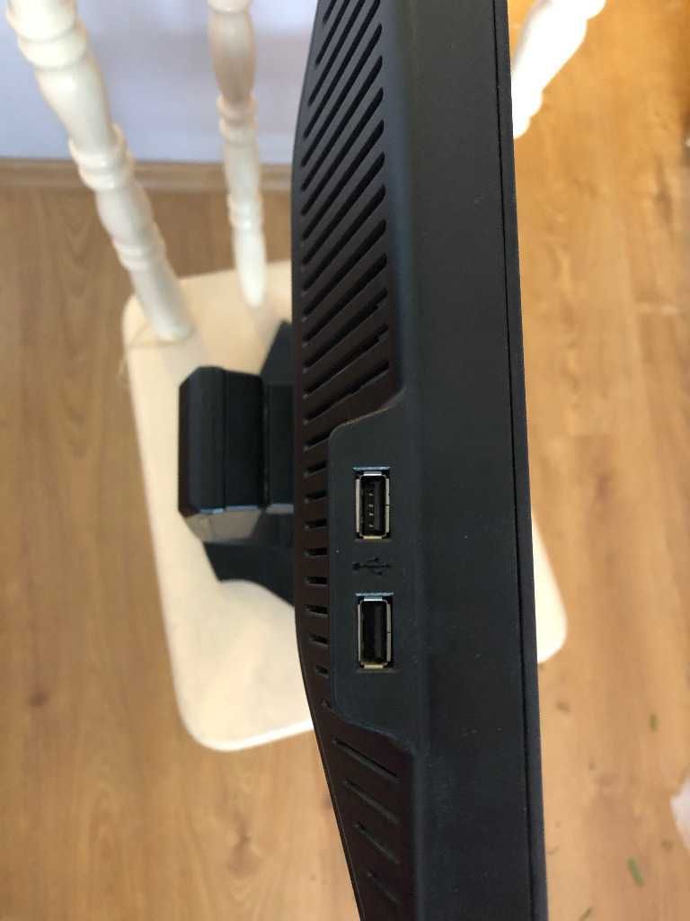 Monitor Dell P190S LCD 19" USB HUB PIVOT