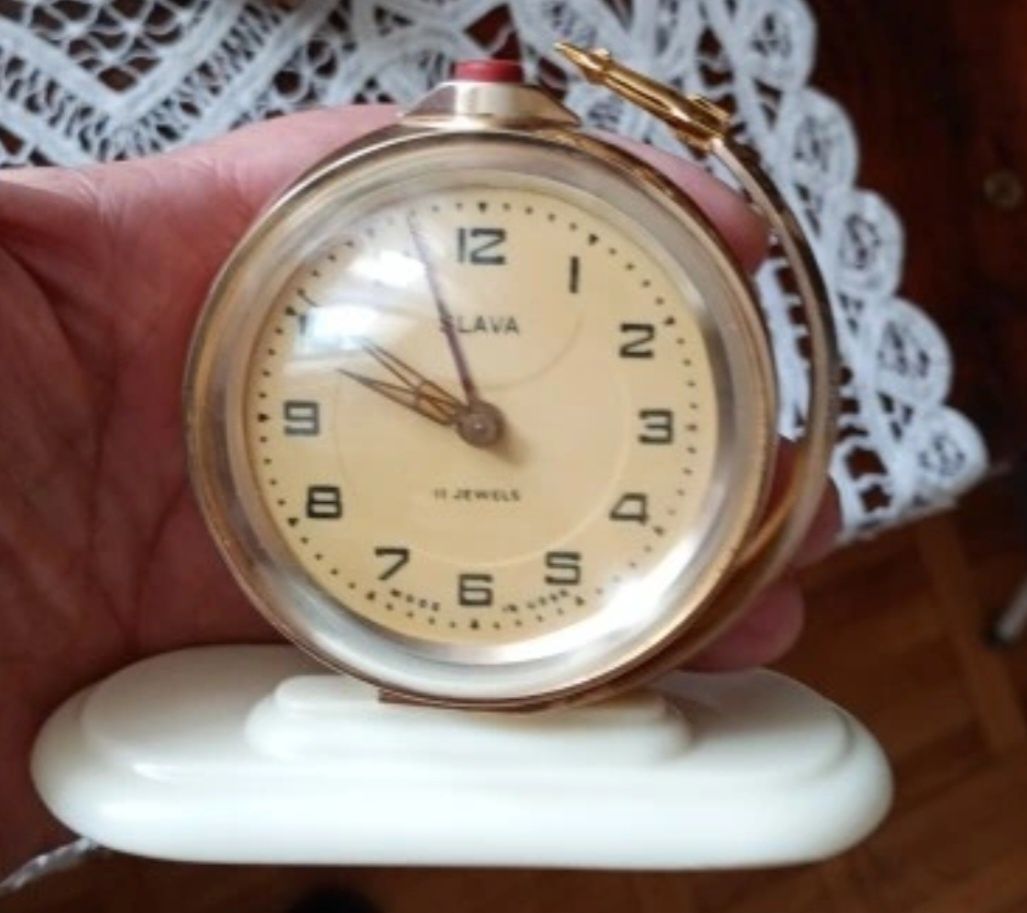 Zegarek Biurkowy  Budzik SLAVA – MADE IN USSR