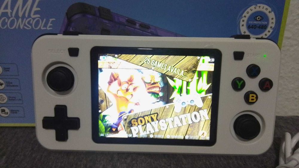 Consola Portátil R36H - Branco - Nova!!