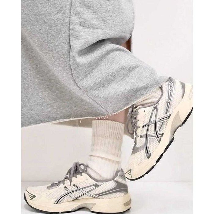 Оригінал Кросівки Asics GEL-1130 1202A164-116 EUR 40.5