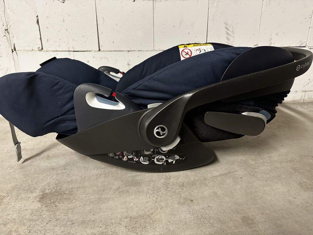 Cybex Cloud Z I-Size wraz z bazą Z-fix