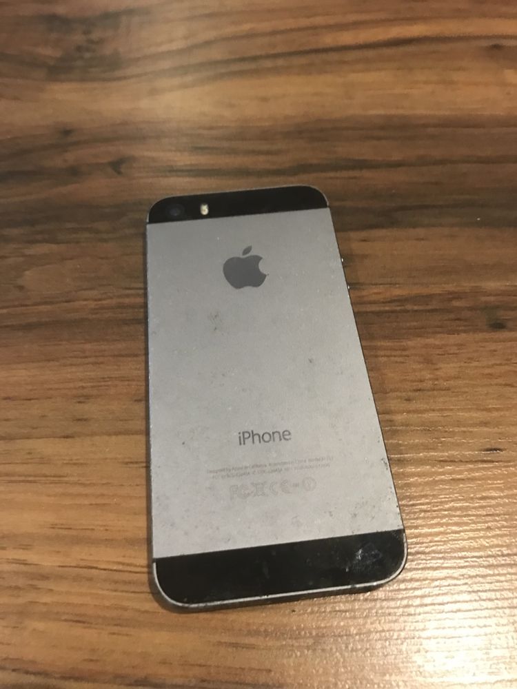 Iphone 5s com capa incluída