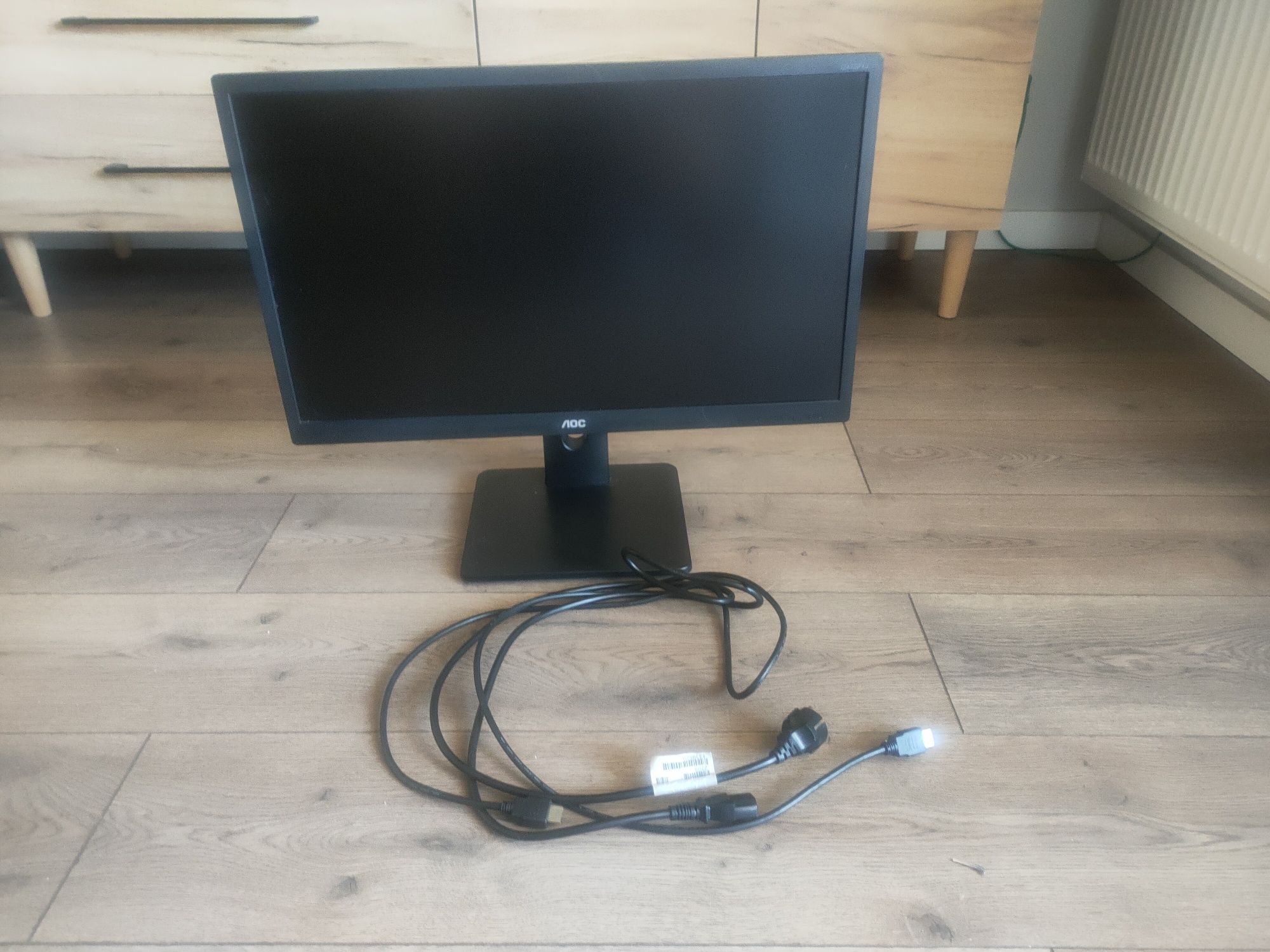 Monitor komputerowy 24"