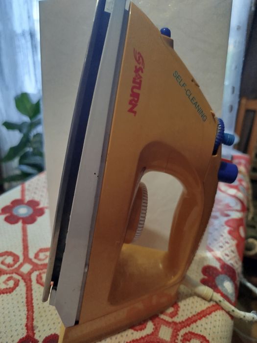 Праска Saturn бу