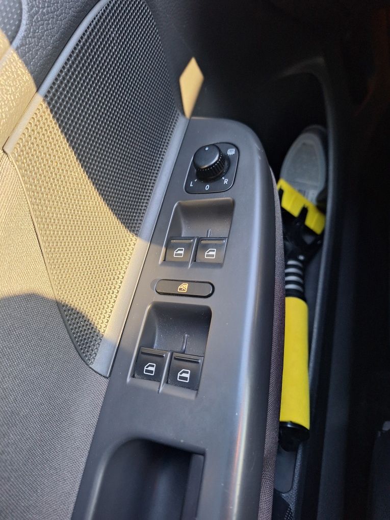 Volkswagen Golf V