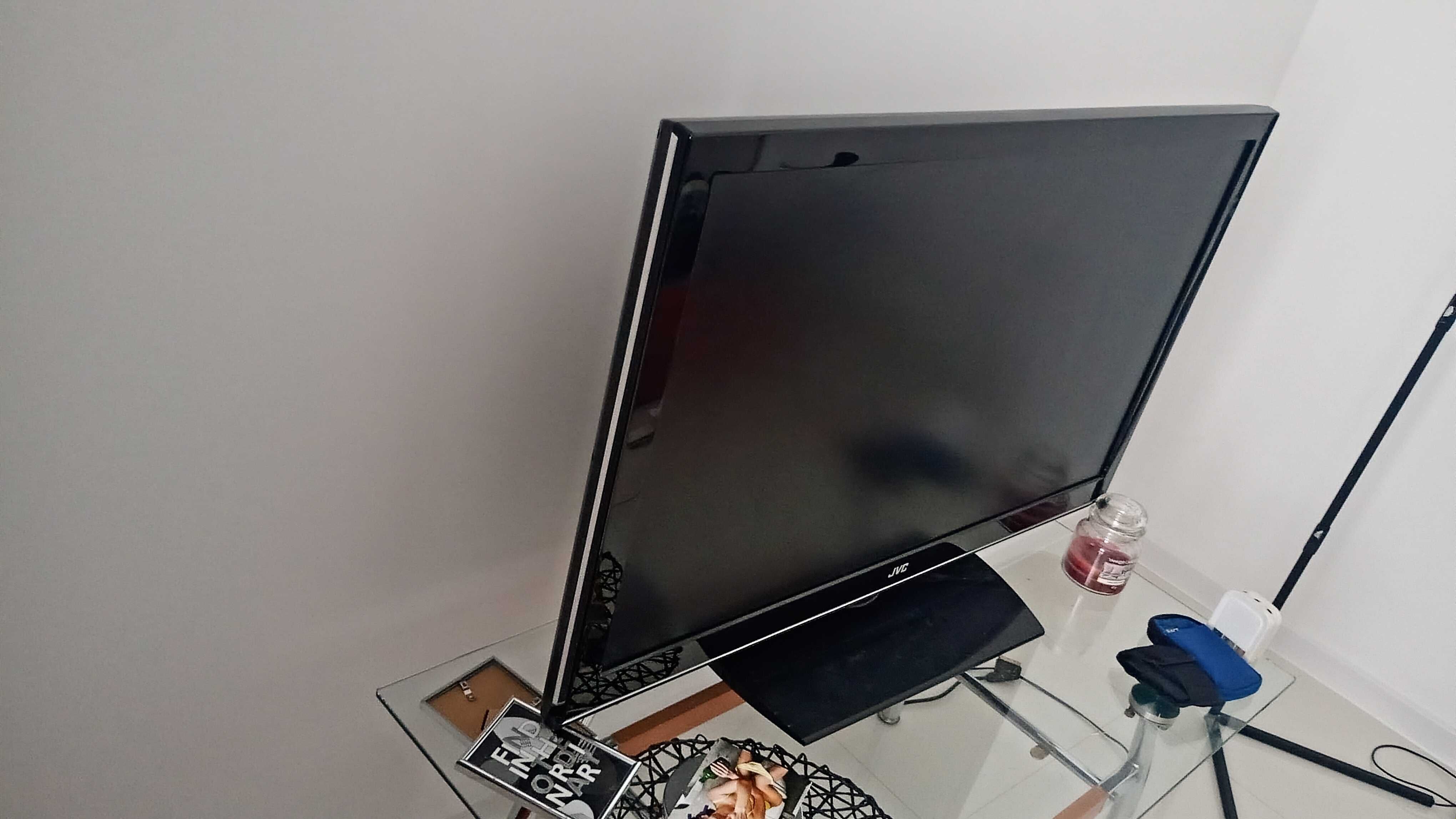 Telewizor JVC 42"