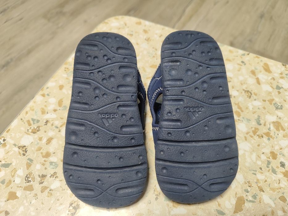 Босоніжки Adidas р-23