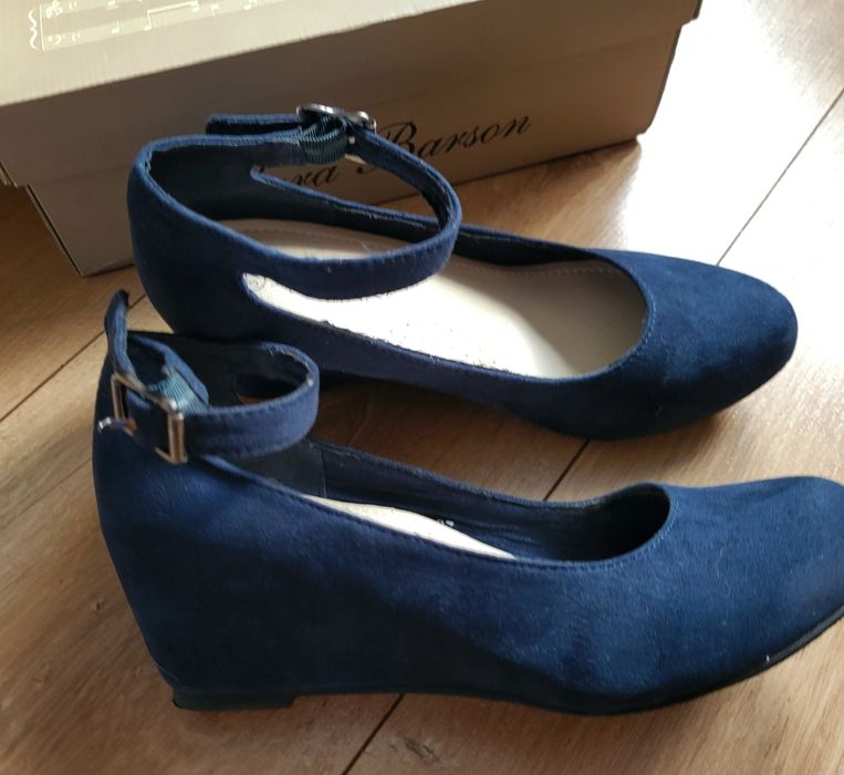 Buty na koturnie Clara Barson roz 37 dł wkładki 23,5 cm nowe bez metki