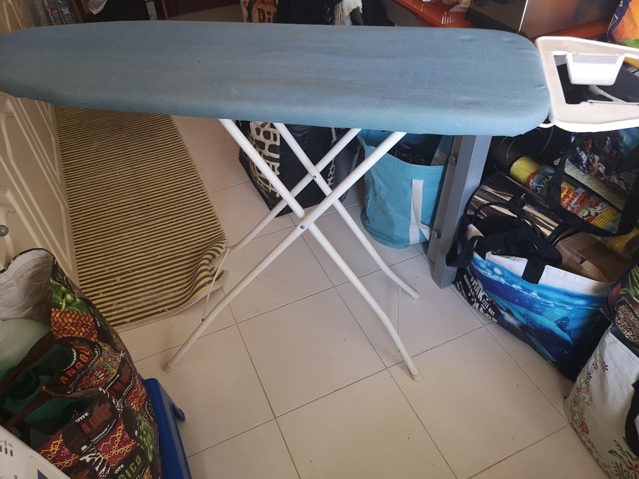 Tábua de engomar tamanho médio ( dito norma)l